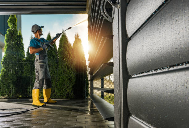 Best Gutter Cleaning  in Beloit, OH